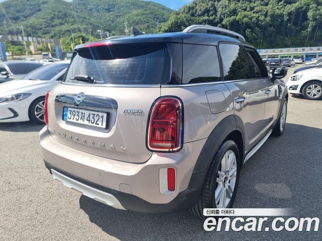 Mini Cooper Countryman 2021 — фото 4 из 18