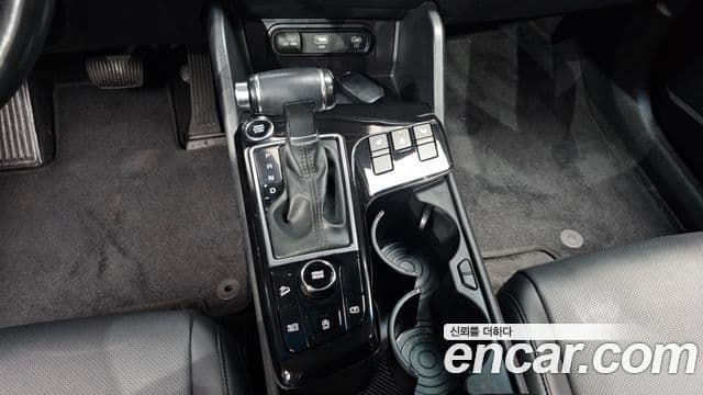 Kia Sportage 2022 — ფოტო 9/20