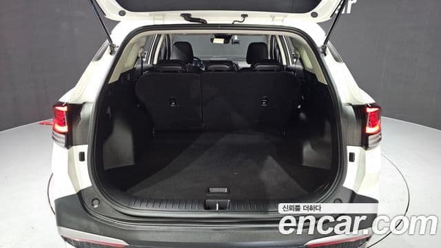Kia Sportage 2022 — ფოტო 18/20