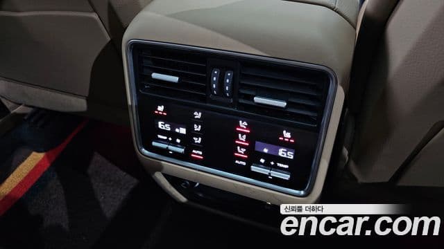 Porsche Cayenne 2019 — ფოტო 20/20