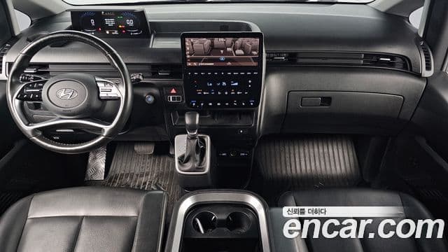 Hyundai Staria 2021 — Фото 7/20