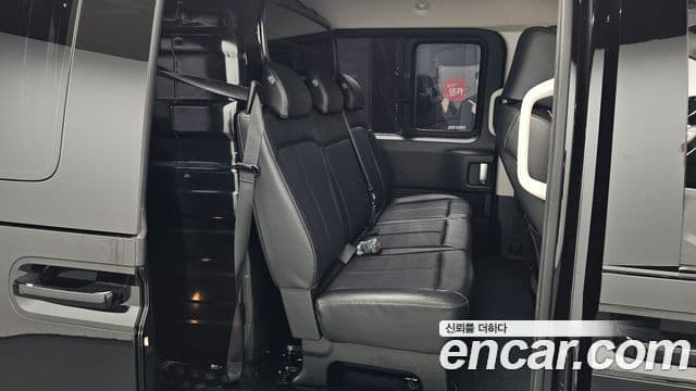 Hyundai Staria 2021 — Фото 12/20