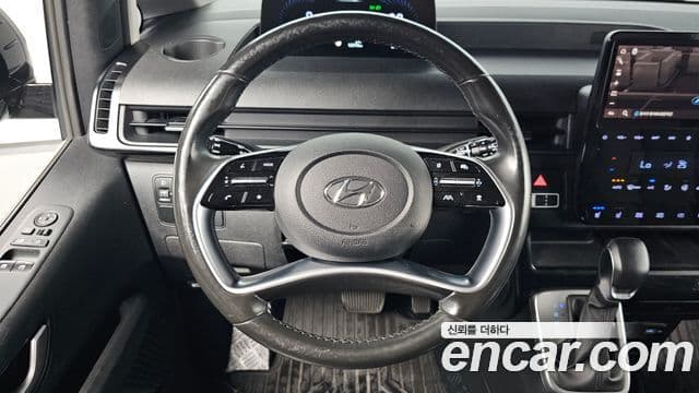 Hyundai Staria 2021 — Фото 13/20