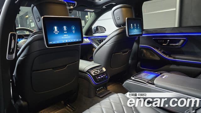 Mercedes-Benz S-Class 2022 — Photo 14/31