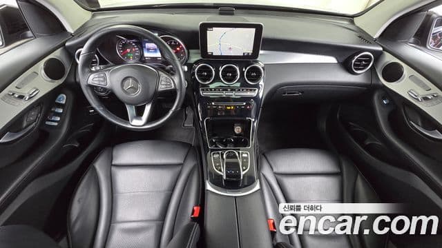 Mercedes-Benz GLC-Class 2018 — Şəkil 7/20