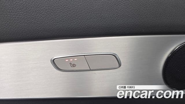 Mercedes-Benz GLC-Class 2018 — Şəkil 18/20