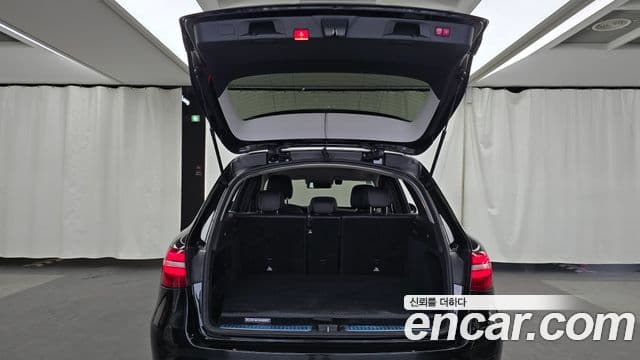 Mercedes-Benz GLC-Class 2018 — Şəkil 20/20