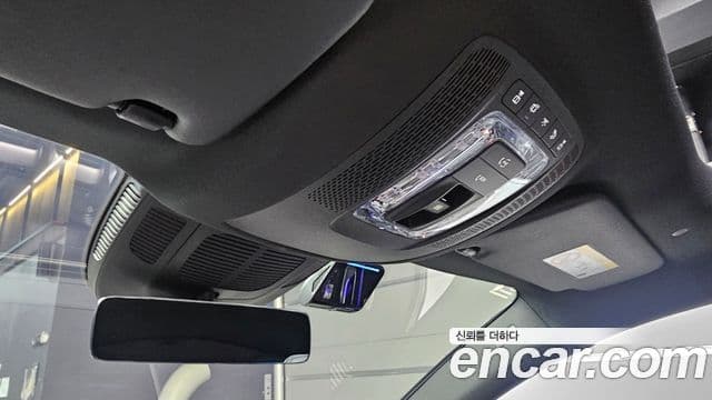 Mercedes-Benz GLE-Class 2025 — Photo 18/35