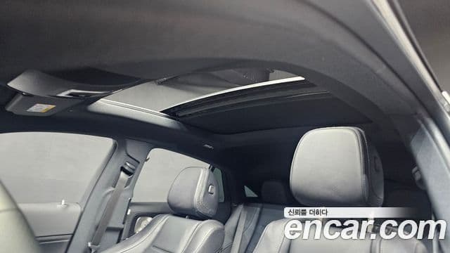 Mercedes-Benz GLE-Class 2025 — Photo 15/35
