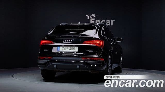 Audi Q5 2021 — ფოტო 4/20