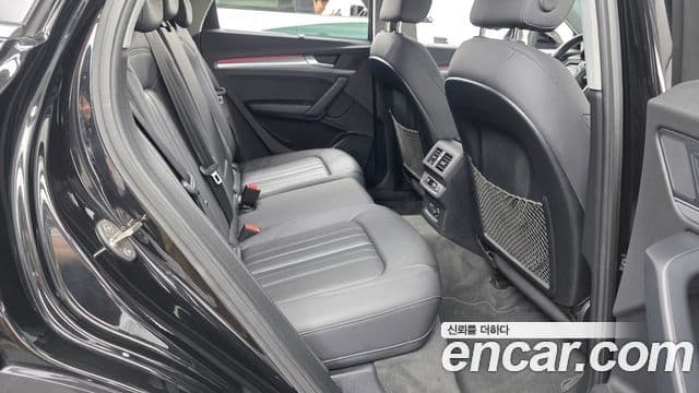 Audi Q5 2021 — ფოტო 11/20