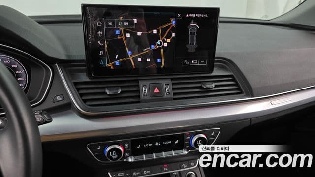 Audi Q5 2021 — ფოტო 13/20