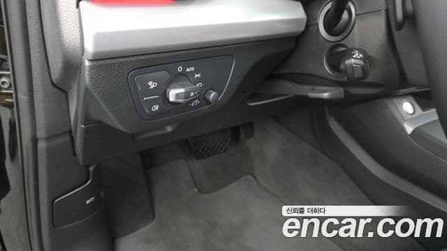 Audi Q5 2021 — ფოტო 18/20