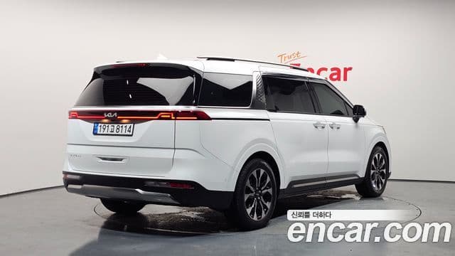 Kia Carnival 2023 — Şəkil 2/20
