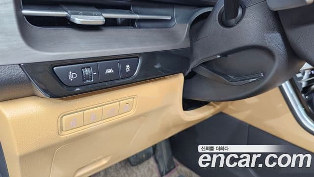 Kia Carnival 2023 — Şəkil 19/20
