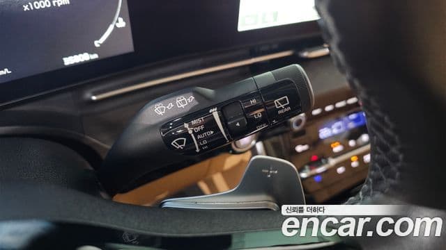 Kia Carnival 2023 — Şəkil 20/20