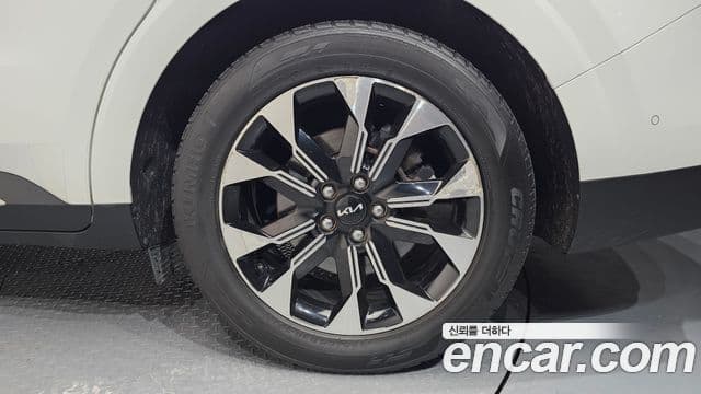 Kia Carnival 2023 — Şəkil 3/33