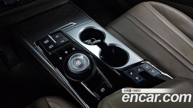 Kia K8 2022 — Şəkil 9/20