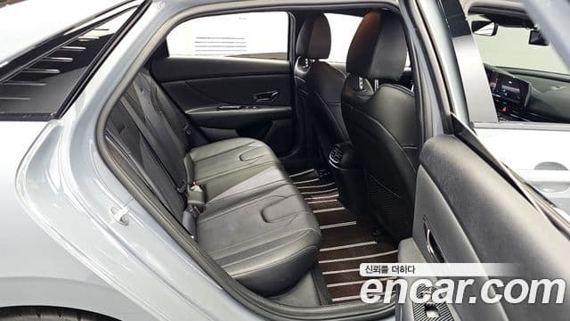 Hyundai Avante 2021 — ფოტო 12/20