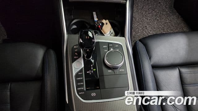 BMW 3 Series 2021 — ფოტო 9/20