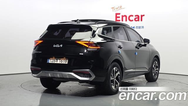Kia Sportage 2021 — ფოტო 2/20