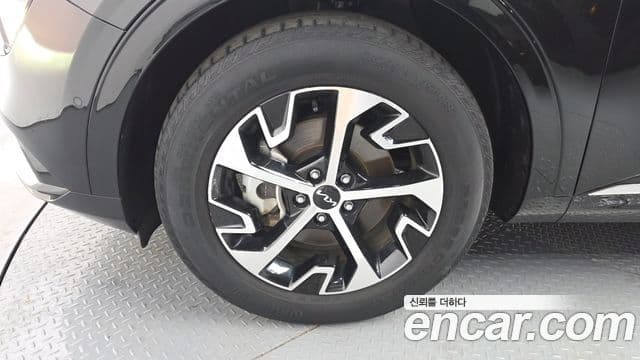 Kia Sportage 2021 — ფოტო 5/20