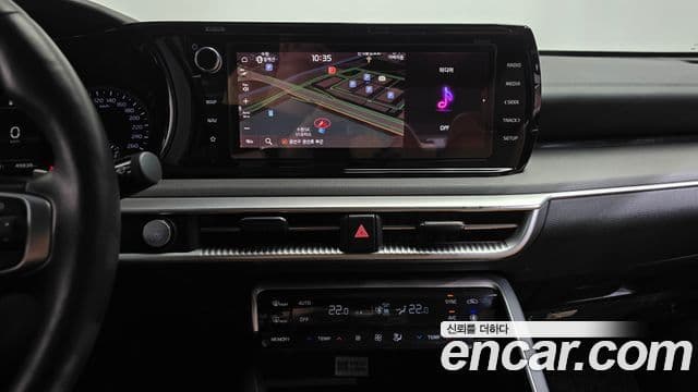 Kia K5 2021 — ფოტო 13/20