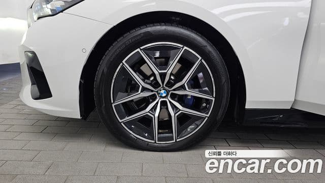 BMW 5 Series 2024 — фото 5 из 20
