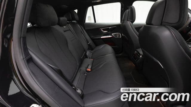 Mercedes-Benz EQE SUV 2025 — ფოტო 20/20