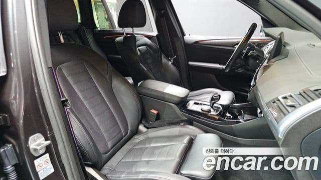 BMW X3 2022 — Photo 23/31