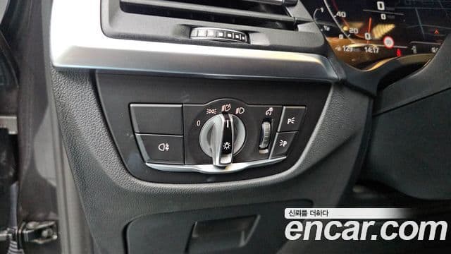 BMW X3 2022 — Photo 3/31