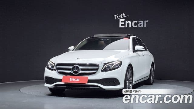 Mercedes-Benz E-Class 2018 — Фото 3/20