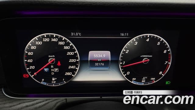 Mercedes-Benz E-Class 2018 — Фото 8/20