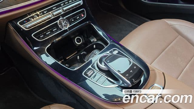 Mercedes-Benz E-Class 2018 — Фото 9/20
