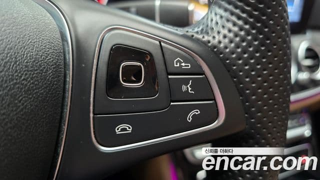Mercedes-Benz E-Class 2018 — Фото 17/20