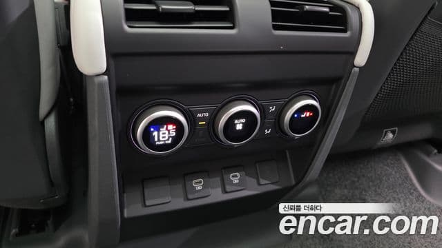 Land Rover Defender 2025 — Şəkil 18/20