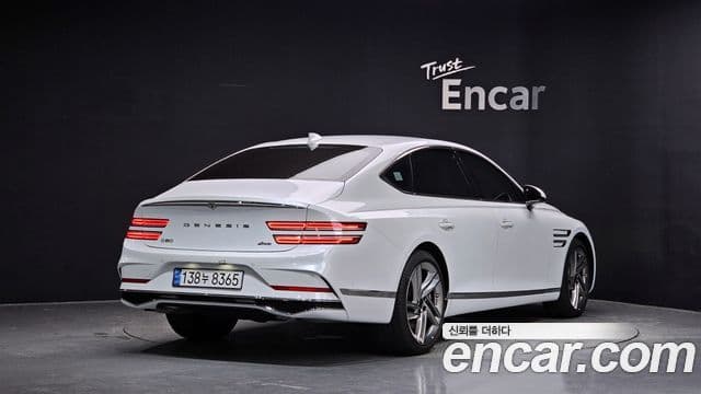Genesis Electrified G80 2024 — фото 2 из 20