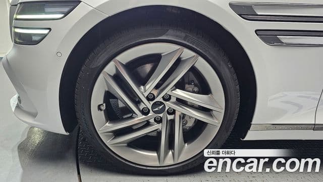 Genesis Electrified G80 2024 — Şəkil 5/20