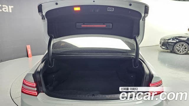 Genesis Electrified G80 2024 — Şəkil 20/20