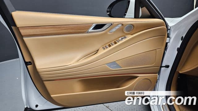 Genesis G80 2024 — Şəkil 12/30