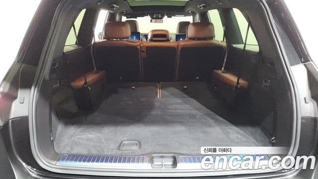 Mercedes-Benz GLS-Class 2024 — Фото 19/20