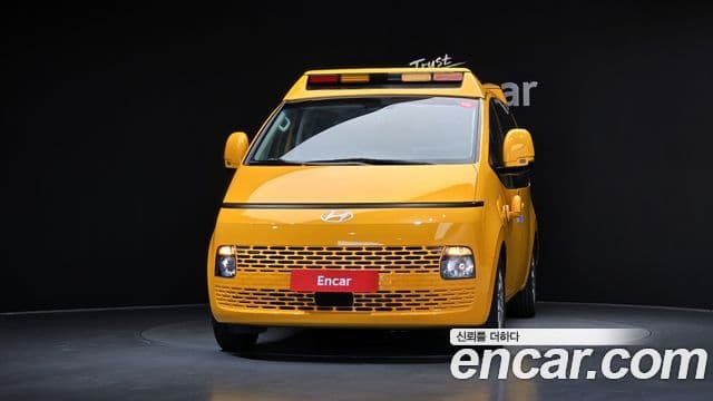 Hyundai Staria 2024 — ფოტო 3/20