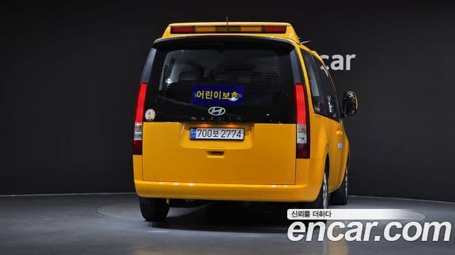 Hyundai Staria 2024 — ფოტო 4/20