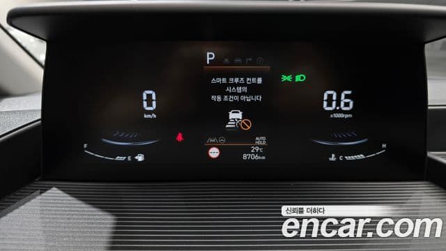 Hyundai Staria 2024 — ფოტო 8/20