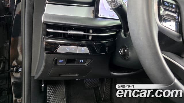 Genesis Electrified G80 2024 — ფოტო 16/20