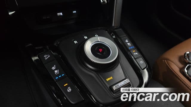 Kia Seltos 2025 — Şəkil 9/20