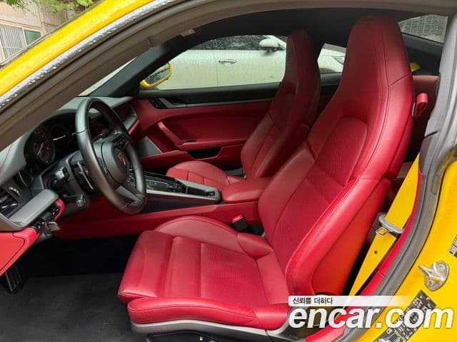 Porsche 911 2021 — Şəkil 9/19