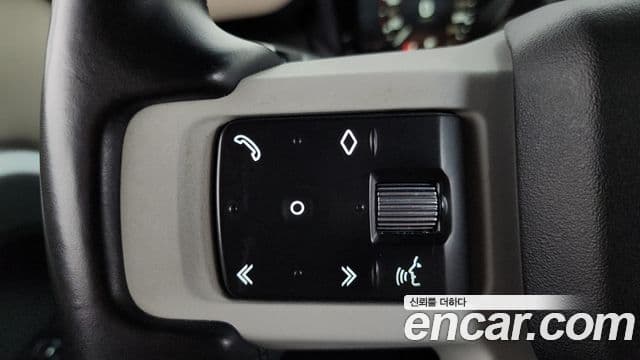 Land Rover Defender 2021 — фото 18 из 20
