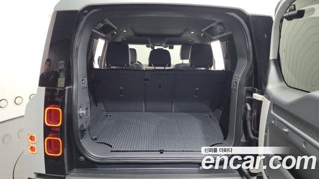 Land Rover Defender 2021 — ფოტო 20/20
