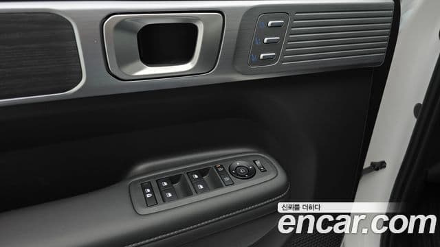 Hyundai Santa Fe 2024 — Photo 5/36